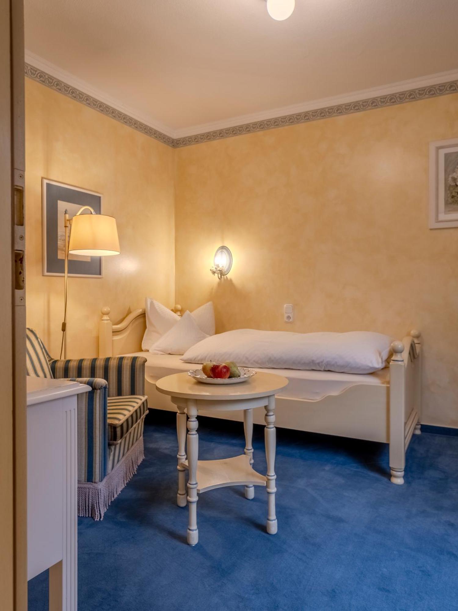 Wenningstedt-Braderup Hotel Wiesbaden מראה חיצוני תמונה